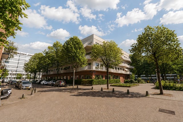 Foto 2: Amsterdam - President Kennedyplantsoen - Foto 2