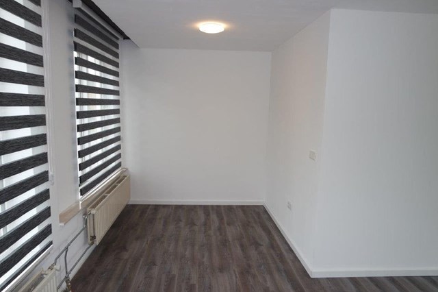 Foto 5: Eindhoven - Jan van Riebeecklaan - Foto 5