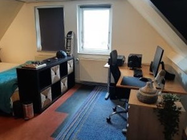 Foto 4: Veenendaal - Emmalaan - Foto 4