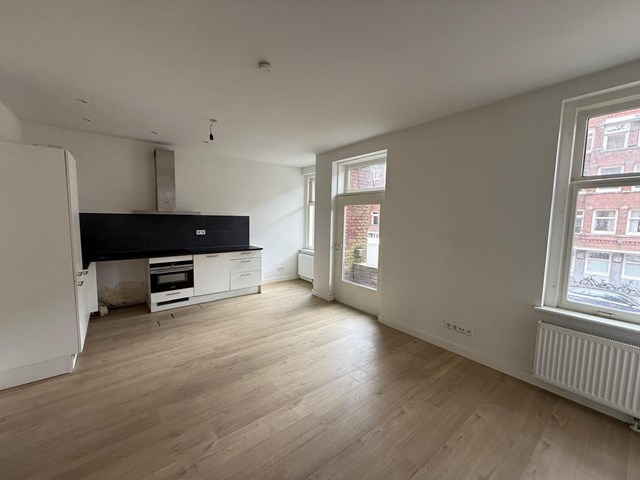 Foto 2: Amsterdam - Haarlemmermeerstraat - Foto 2