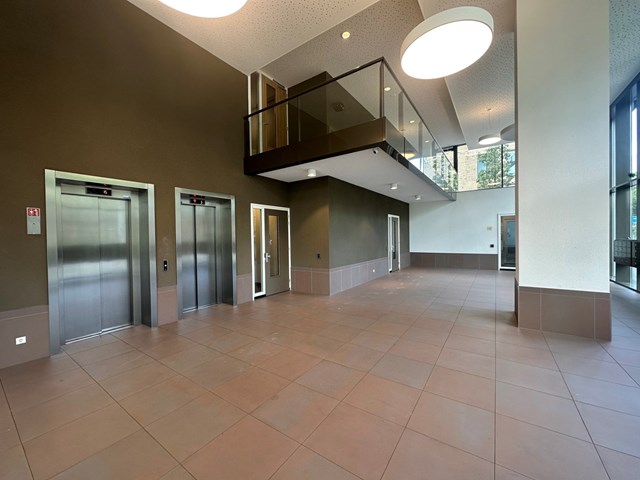 Foto 3: Den Haag - Escamplaan - Foto 3