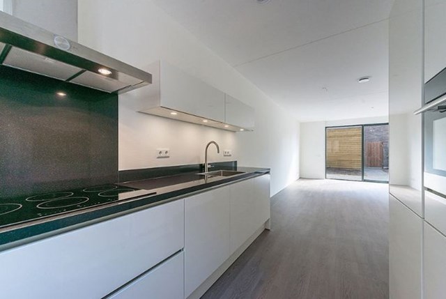 Foto 6: Gorinchem - Bagijnenwalstraat - Foto 6