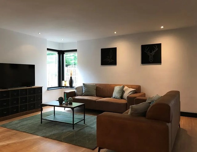 Foto 5: Hoofddorp - Van Den Berghlaan - Foto 5