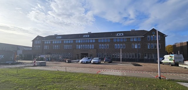Foto 1: Deventer - Sint Geertruidenhof - Foto 1