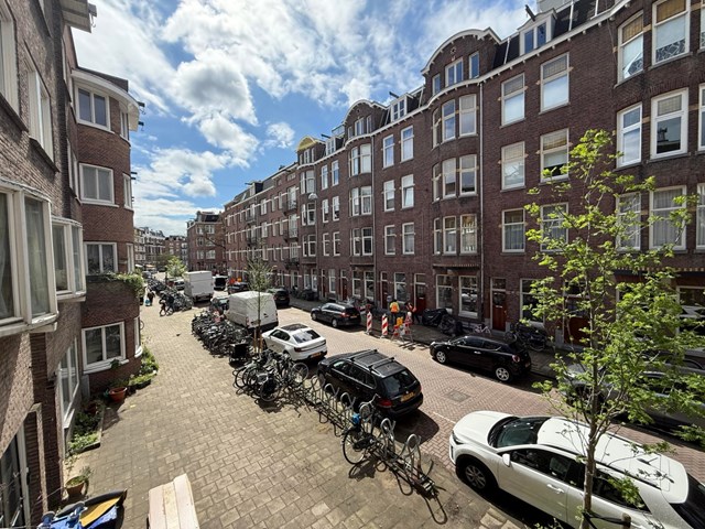Foto 7: Amsterdam - Reinier Claeszenstraat - Foto 7