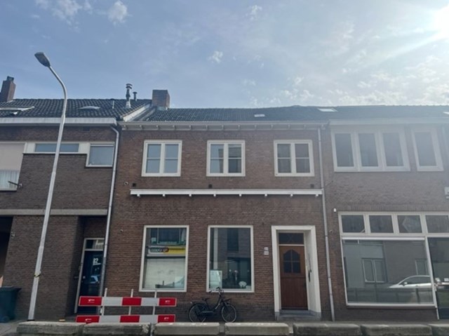Foto 2: Tilburg - Veldhovenring - Foto 2
