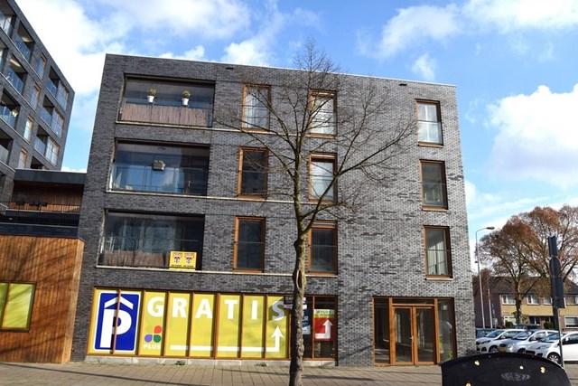 Foto 1: Eindhoven - Doctor Cuyperslaan - Foto 1