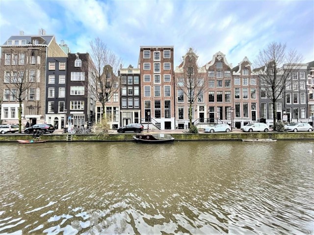 Foto 1: Amsterdam - Oudezijds Voorburgwal - Foto 1