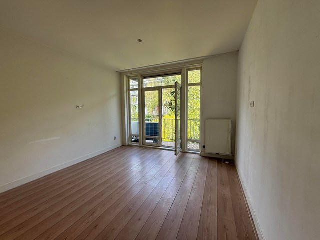 Foto 2: Amsterdam - Reinier Claeszenstraat - Foto 2
