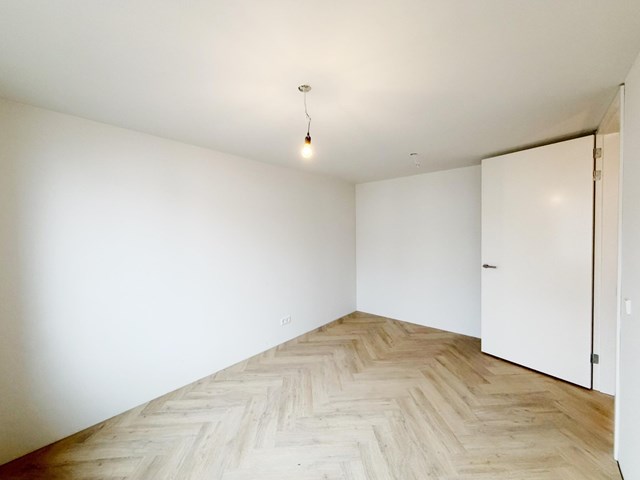 Foto 7: Haarlem - Menno Simonszplein - Foto 7