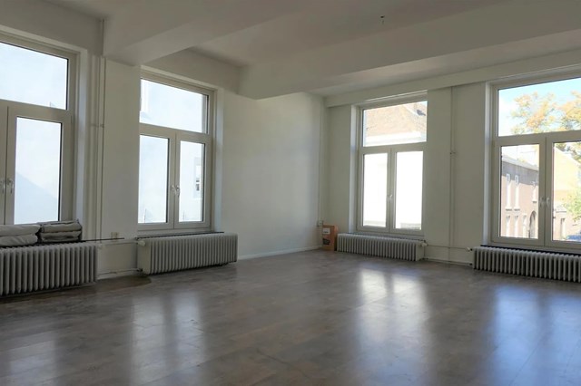 Foto 1: Maastricht - Jekerstraat - Foto 1