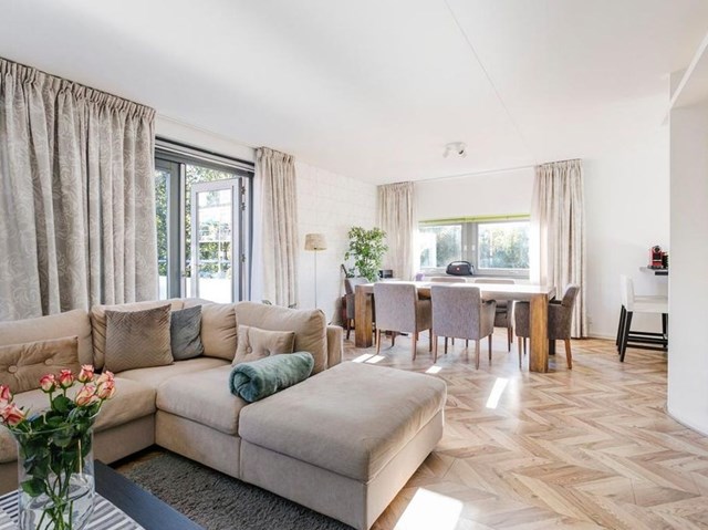 Foto 1: Den Haag - Laan van Meerdervoort - Foto 1