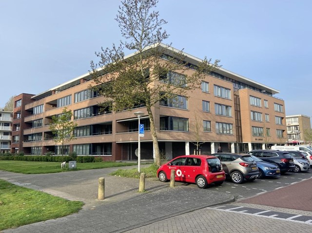 Foto 1: Amstelveen - Johannes Calvijnlaan - Foto 1