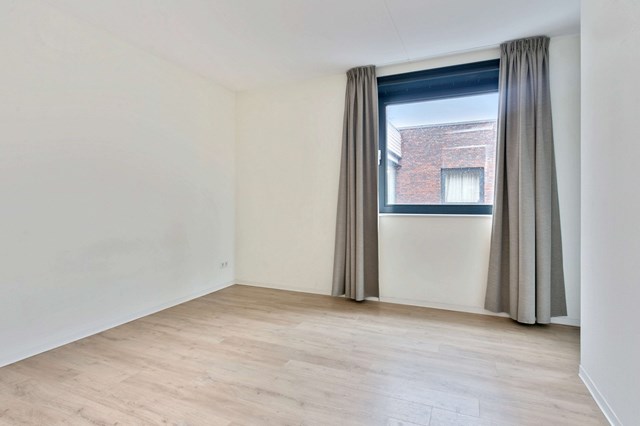 Foto 5: Eindhoven - Boutenslaan - Foto 5