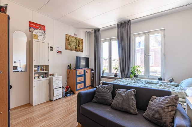 Foto 1: Leiden - Herenstraat - Foto 1