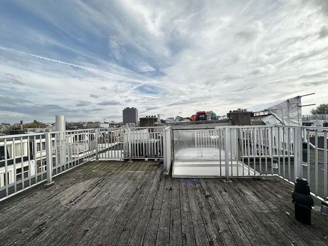 Foto 2: Amsterdam - Albert Cuypstraat - Foto 2