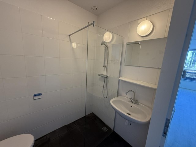 Foto 3: Amsterdam - August Allebeplein - Foto 3