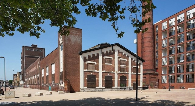 Foto 1: Breda - Brouwhuisplein - Foto 1