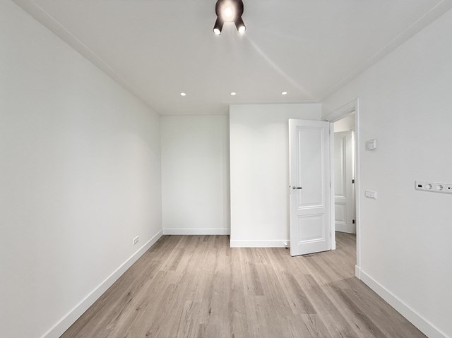 Foto 5: Amsterdam - Albert Cuypstraat - Foto 5