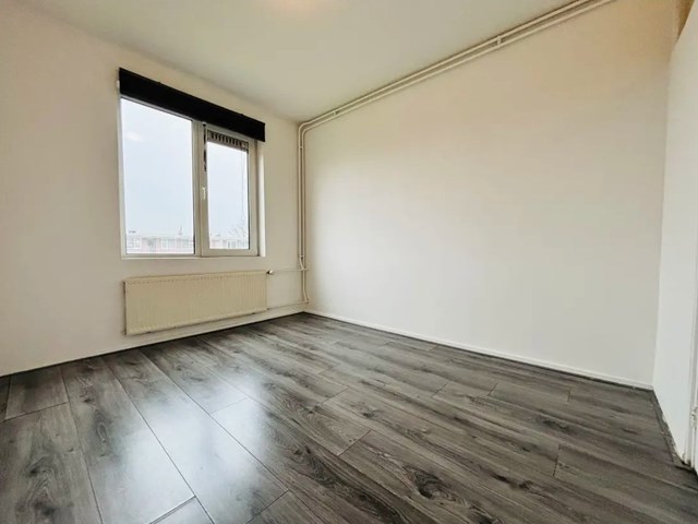 Foto 2: Vlaardingen - Van Hogendorplaan - Foto 2