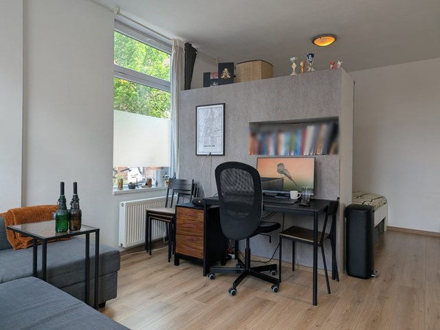Foto 1: Haarlem - Kennemerstraat - Foto 1