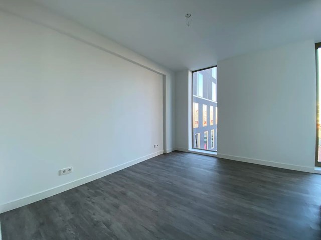 Foto 4: Almere - Stationsplein - Foto 4