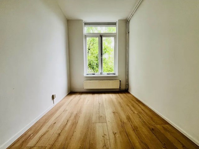 Foto 5: Den Haag - Pasteurstraat - Foto 5