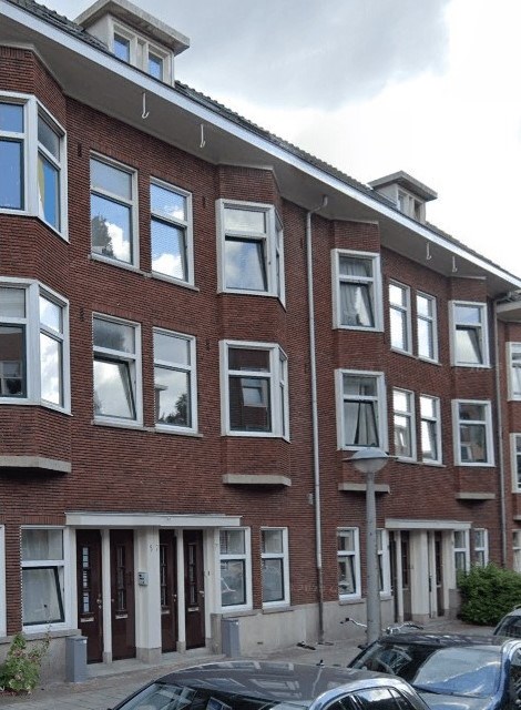 Foto 1: Amsterdam - Bloys van Treslongstraat - Foto 1