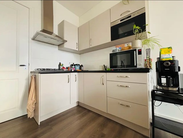 Foto 3: Rotterdam - 1e Middellandstraat - Foto 3