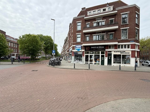 Foto 1: Rotterdam - Polderlaan - Foto 1