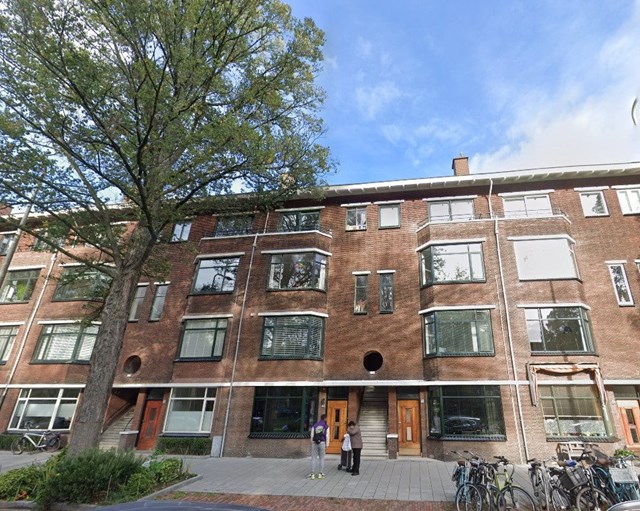 Foto 1: Den Haag - Thorbeckelaan - Foto 1