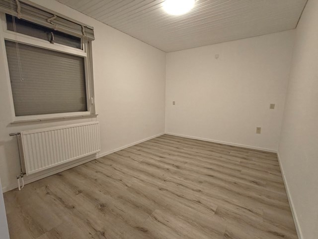 Foto 6: Eindhoven - Woenselse Markt - Foto 6