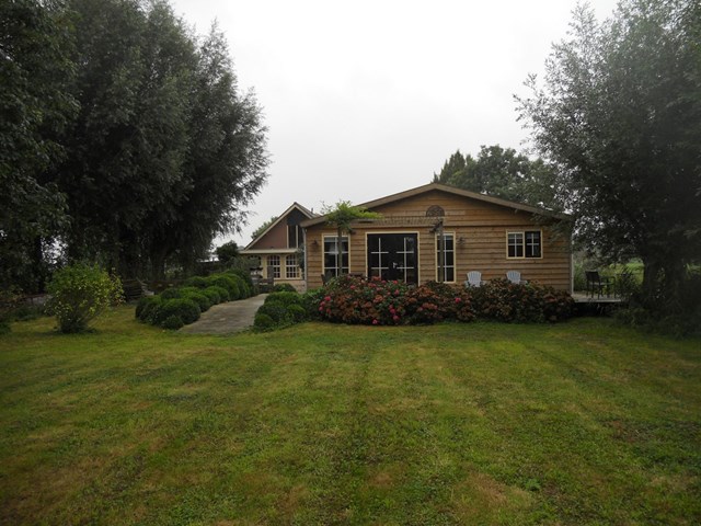 Foto 1: Wilnis - Amstelkade - Foto 1