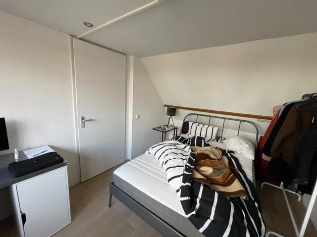 Foto 4: Eindhoven - Sint Jorislaan - Foto 4