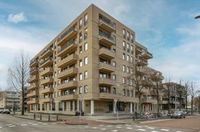 Foto 1: Amsterdam - Jan Tooropstraat - Foto 1