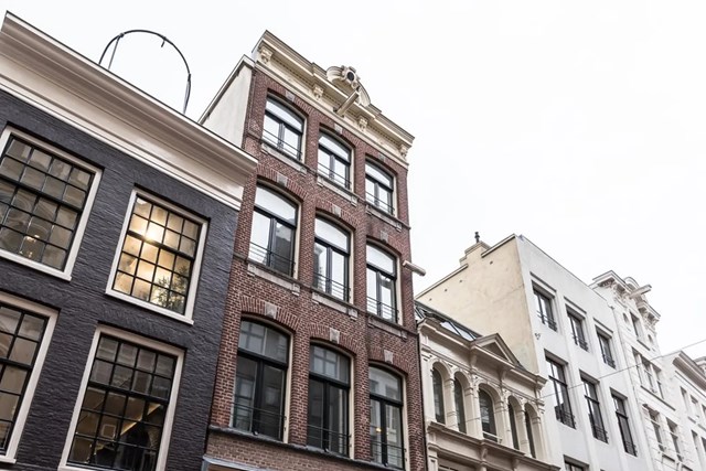 Foto 1: Amsterdam - Spui - Foto 1