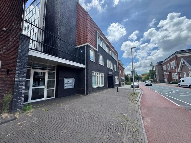 Foto 2: Leeuwarden - Bote van Bolswertstraat - Foto 2
