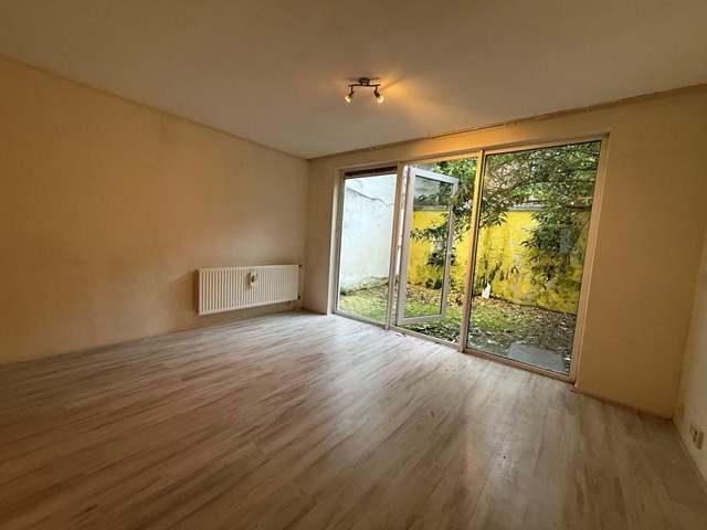 Foto 4: Groningen - Akerkhof - Foto 4