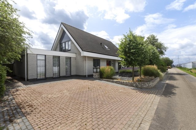 Foto 1: Maasdijk - Oranjeveld - Foto 1