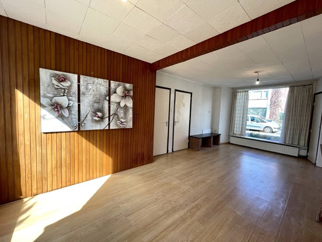 Foto 3: Roosendaal - Esdoornlaan - Foto 3
