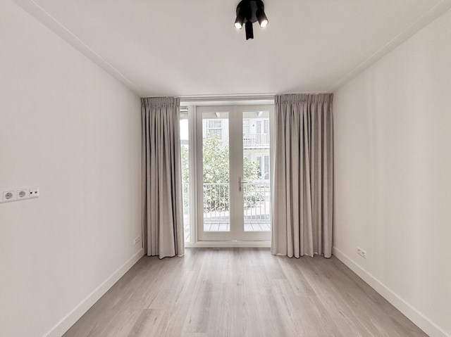 Foto 4: Amsterdam - Albert Cuypstraat - Foto 4