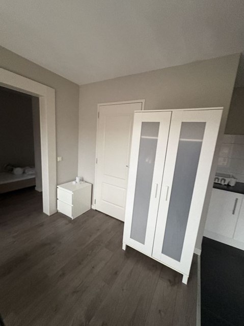 Foto 3: Eindhoven - Jan van Riebeecklaan - Foto 3