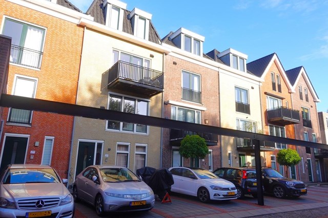 Foto 5: Woerden - Jan de Bakkerstraat - Foto 5