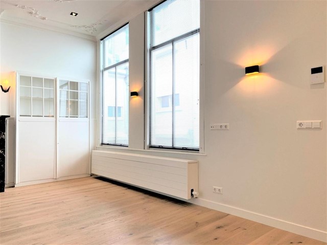 Foto 5: Amsterdam - Oudezijds Voorburgwal - Foto 5