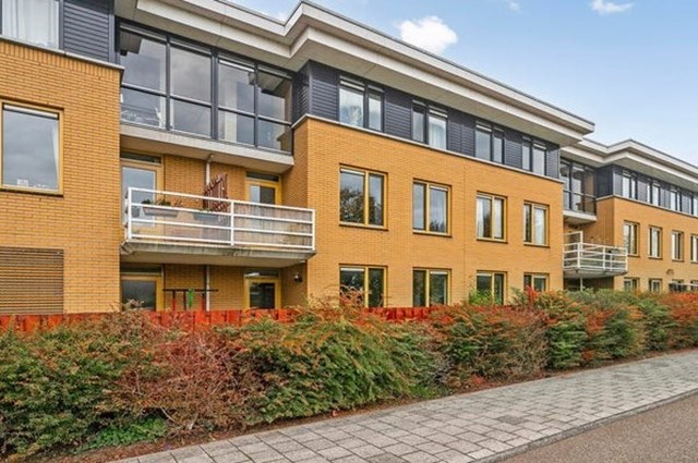 Foto 6: Almere - Voorjaarstraat - Foto 6