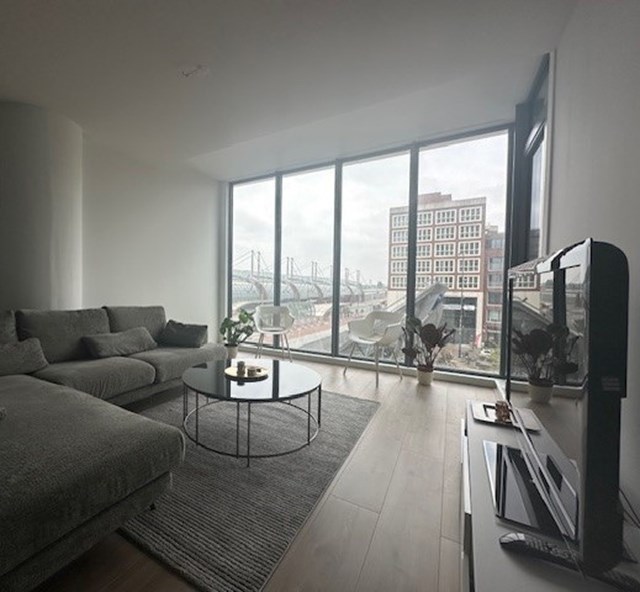 Foto 7: Schiedam - Stationsplein - Foto 7