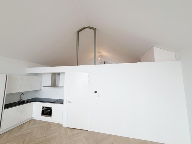 Foto 3: Haarlem - Menno Simonszplein - Foto 3