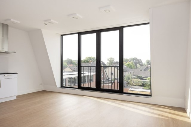 Foto 2: Brummen - Ambachtstraat - Foto 2