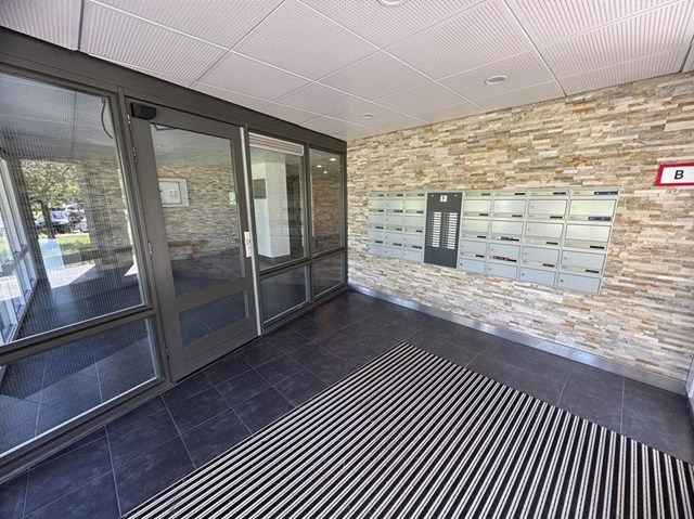 Foto 2: Capelle aan den IJssel - Kerklaan - Foto 2