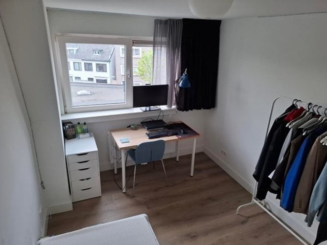Foto 3: Enschede - Oldenzaalsestraat - Foto 3